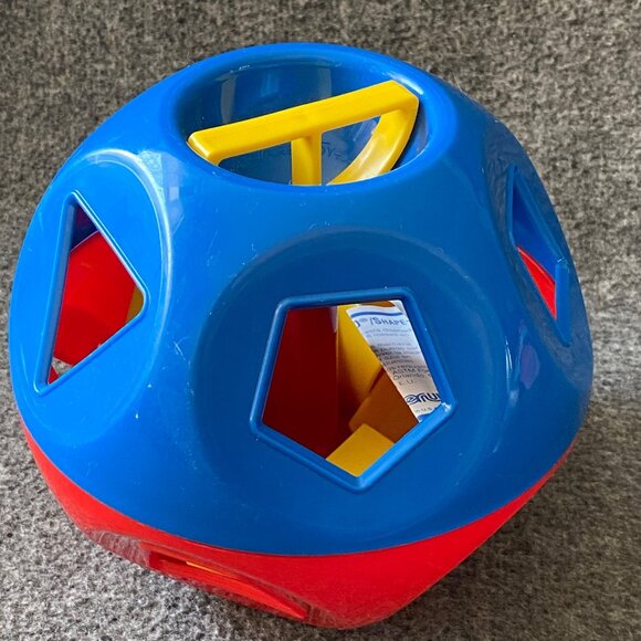 Tupperware Vintage Classic Shape-O Ball Red & Blue w/Yellow Shapes Learning Toy - Picture 10 of 12